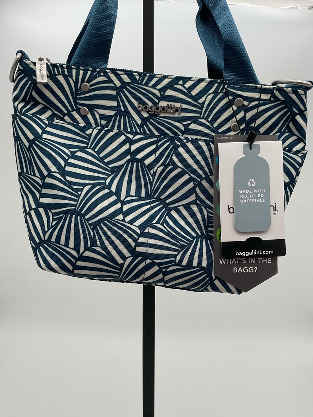 Baggallini Mini Carryall Navy and White Geometric Tote-Flaw